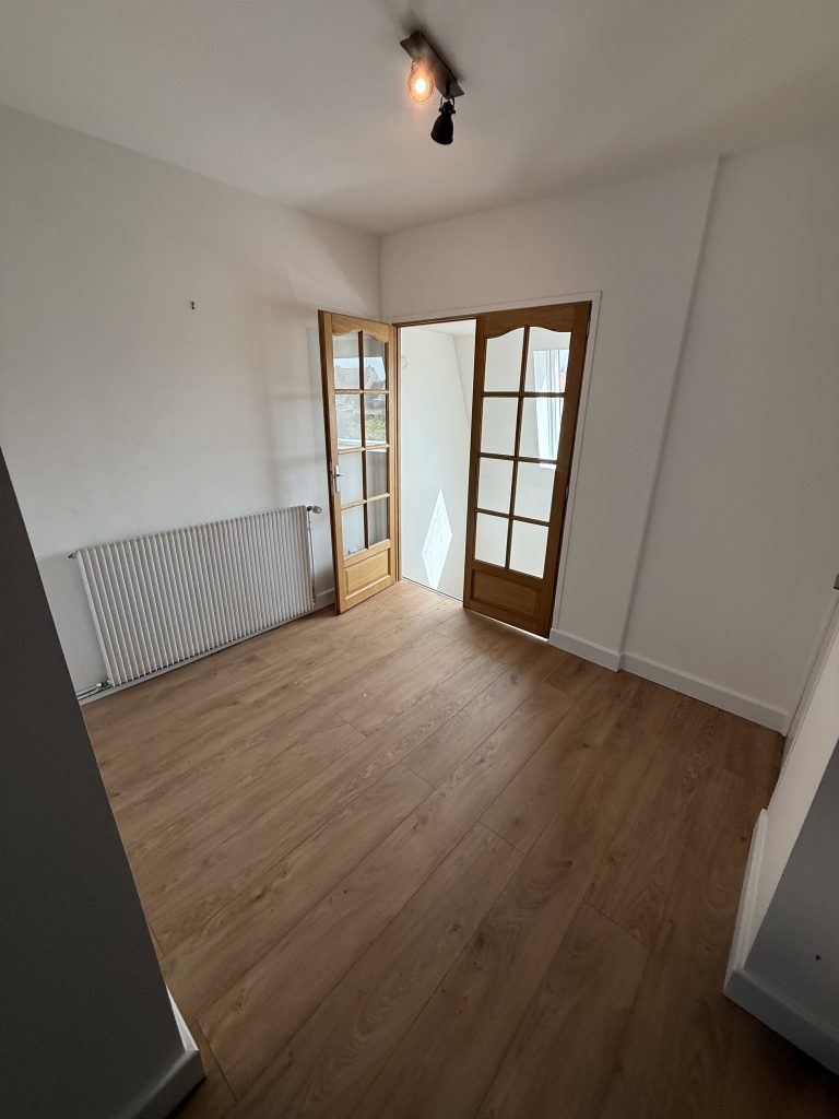 Rénovation de sol et huisseries à Hazebrouck