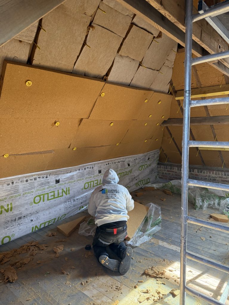 Installation de l'isolation sous-toiture à Hazebrouck