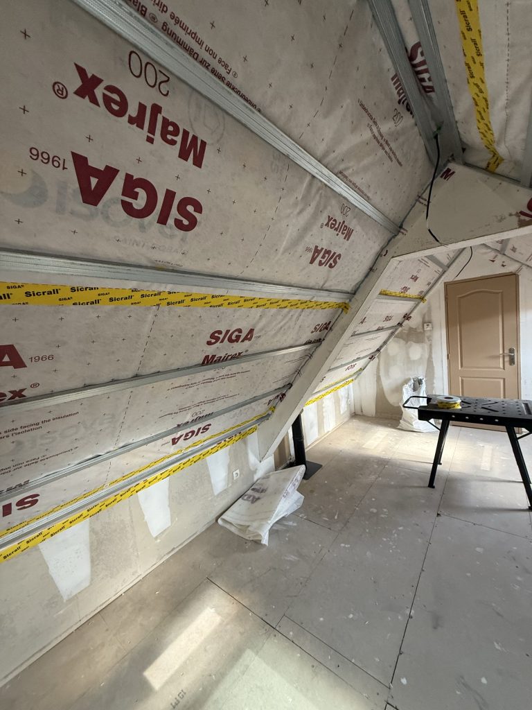 Installation d'isolant sous-toiture à Aire-sur-la-Lys